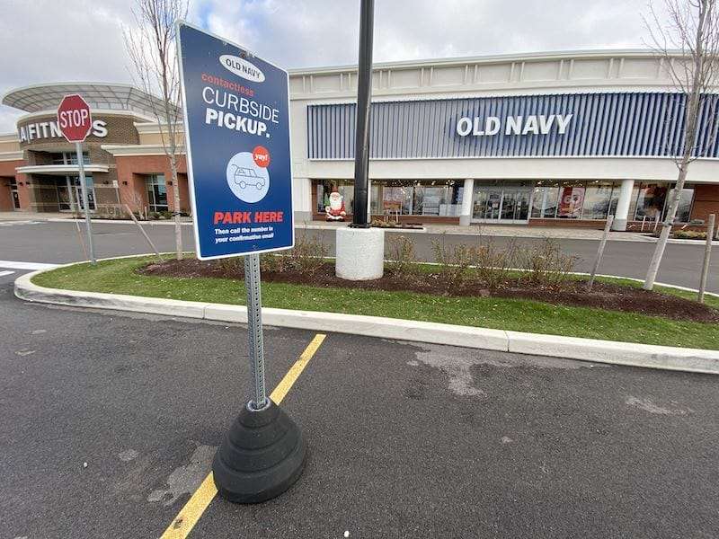 curbside-pickup-blog-sign-base-curbside-services